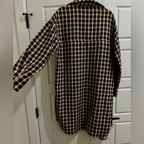 NEW VICI Women’s Brown Houndstooth Shirt Jacket Shacket - Picture 4 of 5